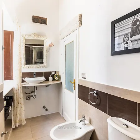 House&villas - Golden Stone Apartamento *